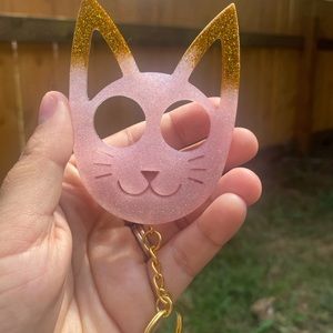 Self-defense kitty keychain
